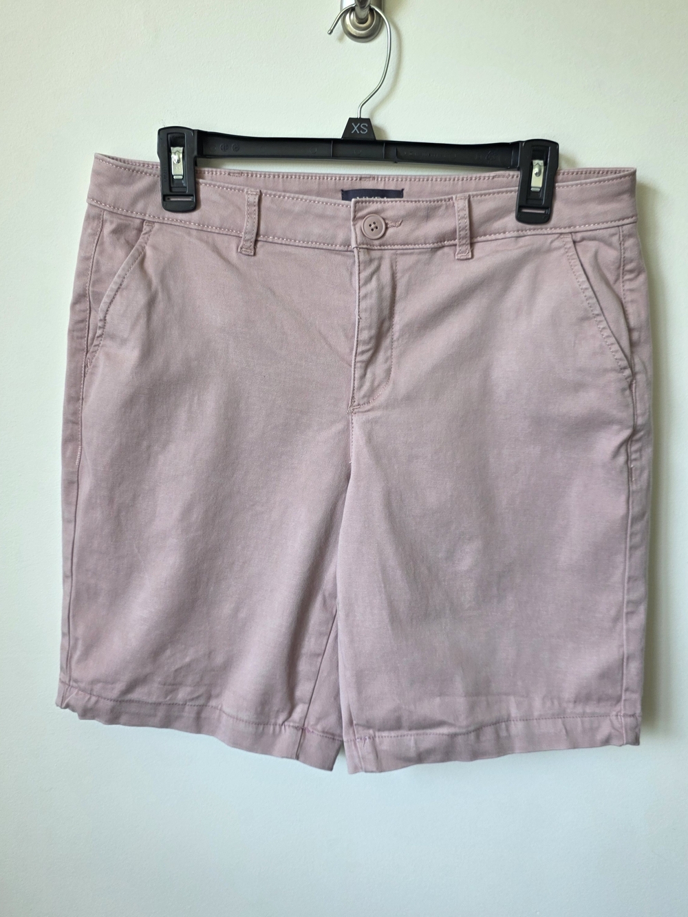 NYDJ Women's Blush Pink Chino Shorts Size 8 Tencel Cotton Stretch Travel Casual